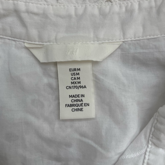 H&M White Eyelet Button Down Long Sleeves Shirt Size Medium - Picture 9 of 10